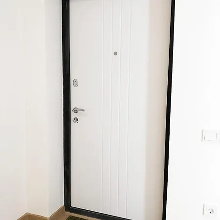 Apartment Skryhanava 16